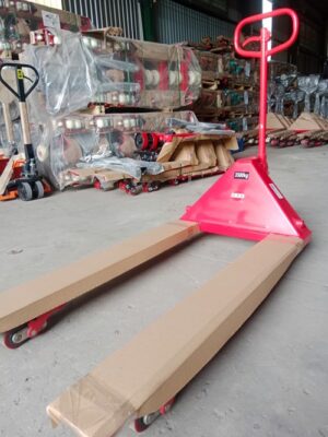 Xe nâng tay OPK 3.5 tấn đáp ứng mọi nhu cầu kéo hàng